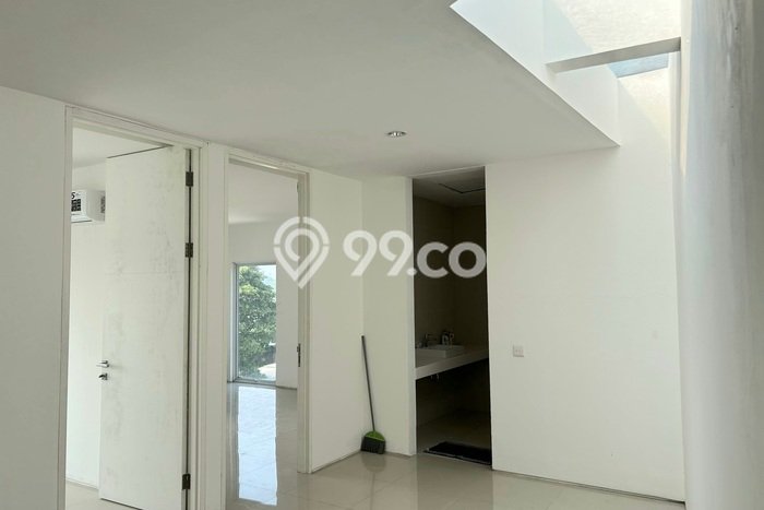 Dijual Rumah Premium dengan Fasilitas Sekitar Lengkap di Sawangan, Depok Dijual Rumah Premium dengan Fasilitas Sekitar Lengkap di Sawangan, Depok