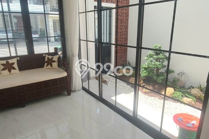 For Sale! Luxury House LT 270m2 Desain Modern di Modernland For Sale! Luxury House LT 270m2 Desain Modern di Modernland