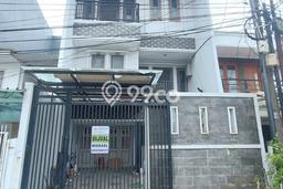 Hunian Mewah Dijual LT 102m2 di Kelapa Gading, Jakarta Utara Hunian Mewah Dijual LT 102m2 di Kelapa Gading, Jakarta Utara