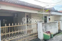 Rumah Modern 4 KT di Tangerang Kota Tangerang Rumah Modern 4 KT di Tangerang Kota Tangerang