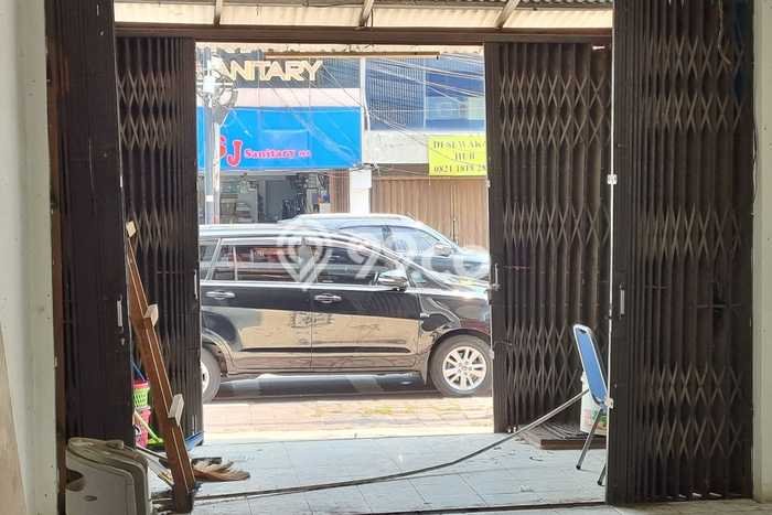 Dijual Ruko Kawasan Pinangsia, Luas 16m², Area Berkembang, Jalan Utama Dijual Ruko Kawasan Pinangsia, Luas 16m², Area Berkembang, Jalan Utama