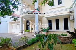 Ready to Use! Luxury House LT 700m2 Desain Modern di Bintaro Ready to Use! Luxury House LT 700m2 Desain Modern di Bintaro