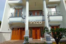 Ready to Use! Premium House LT 216m2 Desain Modern di Veteran Ready to Use! Premium House LT 216m2 Desain Modern di Veteran