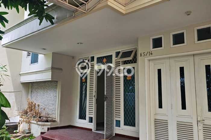 Rumah Luxury Modern Tanpa Renovasi di Puri Indah Jakarta Barat Rumah Luxury Modern Tanpa Renovasi di Puri Indah Jakarta Barat