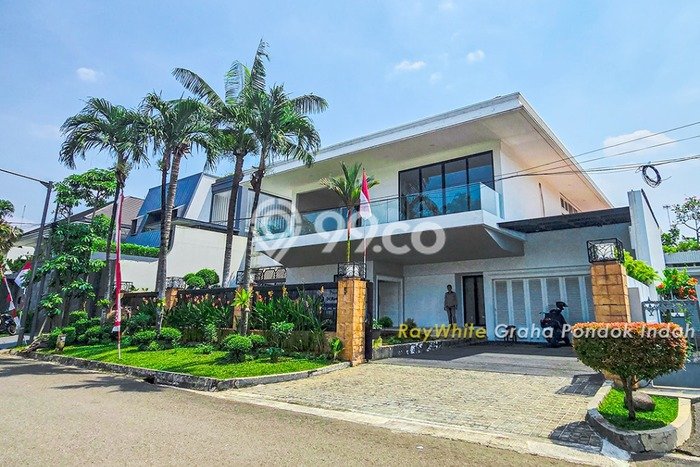 Rumah Mewah LB 1000m2 Siap Huni Desain Elegan di Pondok Indah, Jakarta Selatan Rumah Mewah LB 1000m2 Siap Huni Desain Elegan di Pondok Indah, Jakarta Selatan