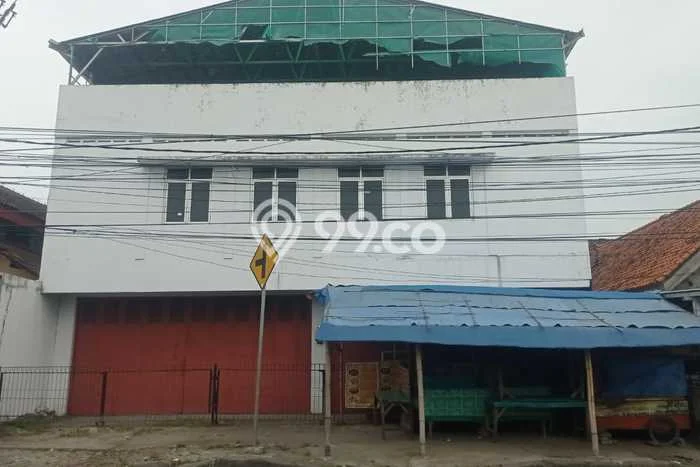 Ruko Dijual di Prime Area Cirebon Luas 400m2 Ruko Dijual di Prime Area Cirebon Luas 400m2