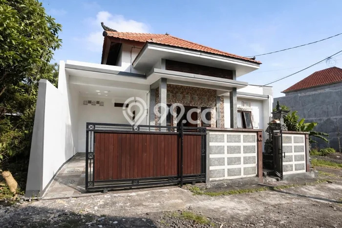 Disewakan! Rumah 3 Kamar Tidur &
2 Kamar Mandi di Nusa Dua, Badung Disewakan! Rumah 3 Kamar Tidur &
2 Kamar Mandi di Nusa Dua, Badung