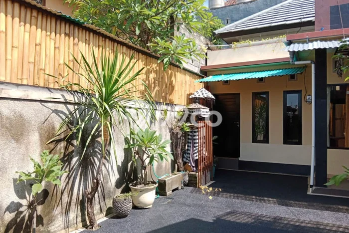 Lokasi strategis! Rumah siap huni disewakan di Denpasar Selatan LB 60m2 Lokasi strategis! Rumah siap huni disewakan di Denpasar Selatan LB 60m2