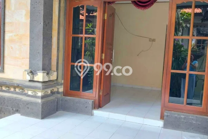 Sewa Rumah Murah di Nusa Dua Badung dengan 5 Kamar Tidur Sewa Rumah Murah di Nusa Dua Badung dengan 5 Kamar Tidur