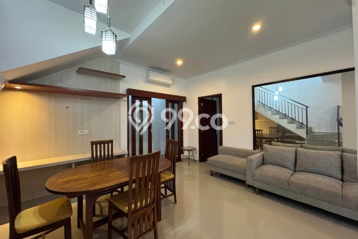 Disewakan! Rumah 3 Kamar Tidur &
2 Kamar Mandi di Sanur, Denpasar Disewakan! Rumah 3 Kamar Tidur &
2 Kamar Mandi di Sanur, Denpasar