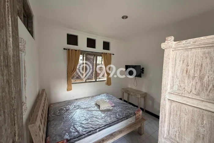 Disewakan! Rumah 3 Kamar Tidur &
1 Kamar Mandi di Canggu, Badung Disewakan! Rumah 3 Kamar Tidur &
1 Kamar Mandi di Canggu, Badung