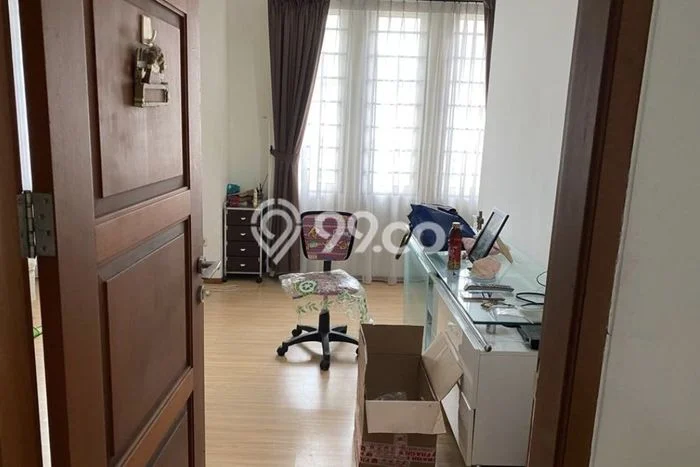 Rumah Elit Modern Tanpa Renovasi di Lippo Karawaci Tangerang Rumah Elit Modern Tanpa Renovasi di Lippo Karawaci Tangerang