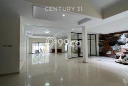 KESEMPATAN TERBAIK! Rumah di Cempaka Putih, 4 KT, Siap Huni, Luas 550m2m² LB 450m2m² KESEMPATAN TERBAIK! Rumah di Cempaka Putih, 4 KT, Siap Huni, Luas 550m2m² LB 450m2m²