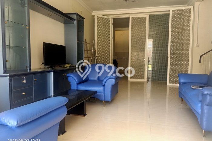 PRIME PROPERTY! Rumah area Pakuwon City, 4 KM, Lingkungan Elite, LT 144m2m² Bangunan 200m2m² PRIME PROPERTY! Rumah area Pakuwon City, 4 KM, Lingkungan Elite, LT 144m2m² Bangunan 200m2m²