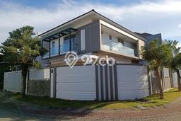 Dijual Rumah Luas Elegan Dengan View Cantik di kertajaya, Surabaya Dijual Rumah Luas Elegan Dengan View Cantik di kertajaya, Surabaya