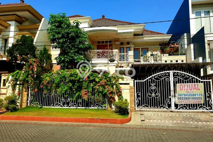 Ready to Use! Luxury House LT 375m2 Desain Elegan di Galaxy Ready to Use! Luxury House LT 375m2 Desain Elegan di Galaxy