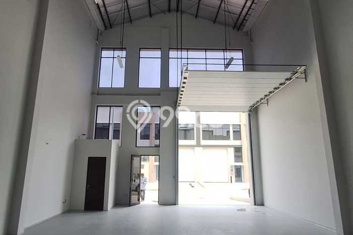 Unit Gudang Dijual di Jakarta Utara LT 180m2 & LB 250m2 Unit Gudang Dijual di Jakarta Utara LT 180m2 & LB 250m2