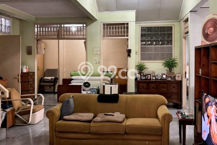 Dijual Rumah Luas Elegan Dengan View Eksklusif di Bintaro, Tangerang Selatan Dijual Rumah Luas Elegan Dengan View Eksklusif di Bintaro, Tangerang Selatan