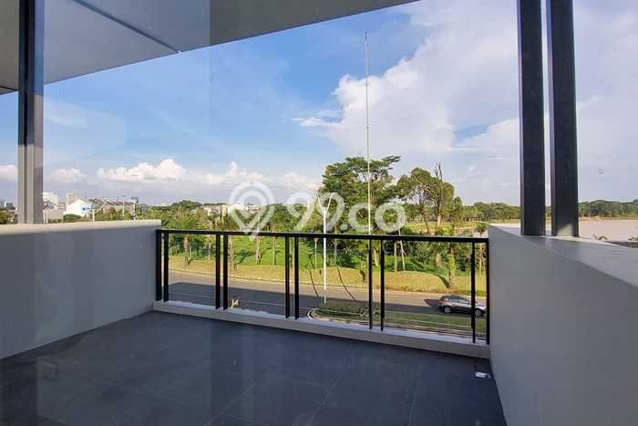 Ruko Disewakan Cepat di Gading Serpong Tangerang LB 145m2 Ruko Disewakan Cepat di Gading Serpong Tangerang LB 145m2