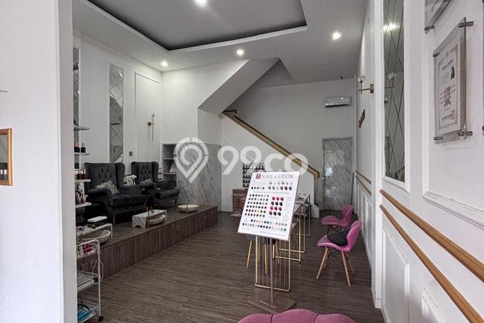 Lokasi Strategis! Dijual Ruko Bisnis di Gading Serpong, Tangerang Kondisi Bagus Lokasi Strategis! Dijual Ruko Bisnis di Gading Serpong, Tangerang Kondisi Bagus