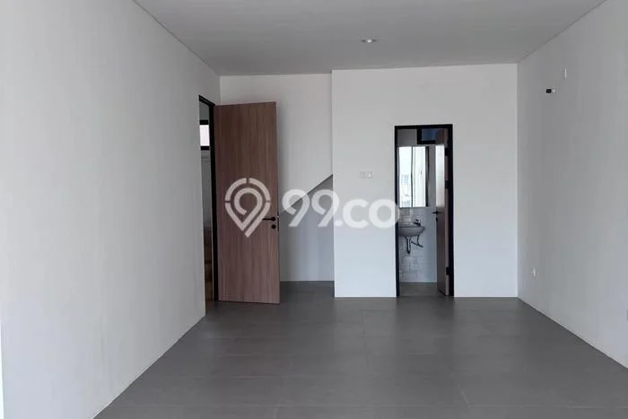 Ruko disewakan lokasi strategis Legok Tangerang 165m2 Ruko disewakan lokasi strategis Legok Tangerang 165m2