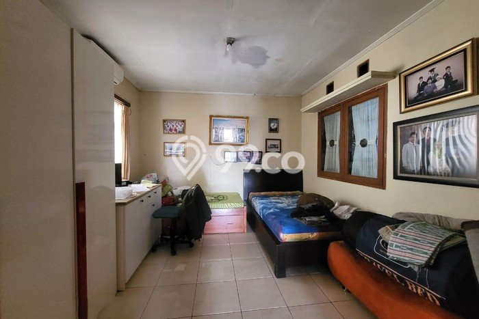 Siap Huni Hunian Elit 6 Kamar di Regol Dekat ke Mana Pun Siap Huni Hunian Elit 6 Kamar di Regol Dekat ke Mana Pun