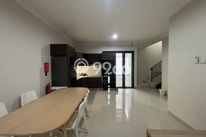 Hunian Mewah LB 150m2 Siap Pakai Desain Elegan di Grand Wisata, Bekasi Hunian Mewah LB 150m2 Siap Pakai Desain Elegan di Grand Wisata, Bekasi
