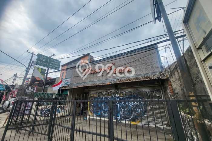 AREA KOMERSIAL! Ruko Disewakan Kawasan Mandalajati, Luas 165m2m², Akses Utama, Ready Operasi AREA KOMERSIAL! Ruko Disewakan Kawasan Mandalajati, Luas 165m2m², Akses Utama, Ready Operasi