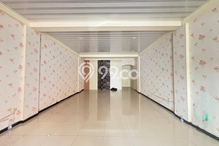 KAWASAN BISNIS! Ruko Kawasan , Luas 200m2m², Jalan Utama KAWASAN BISNIS! Ruko Kawasan , Luas 200m2m², Jalan Utama