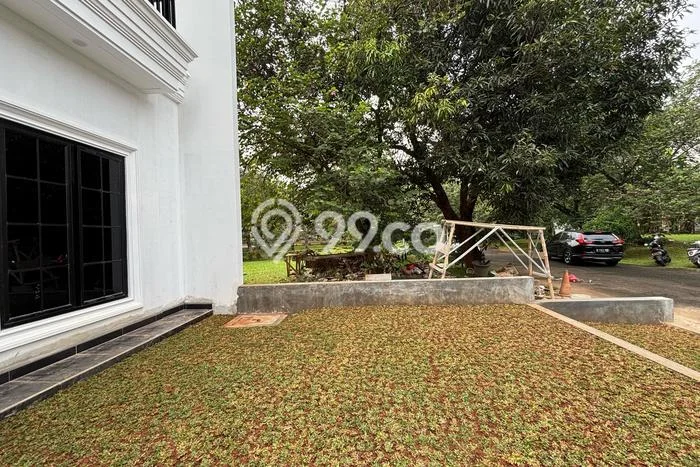 Rumah Mewah LB 300m2 Siap Huni Desain Elegan di Grand Wisata, Bekasi Rumah Mewah LB 300m2 Siap Huni Desain Elegan di Grand Wisata, Bekasi
