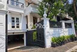 PROPERTI UNGGULAN! Rumah Strategis di Kebayoran Baru, LT 260m² Bangunan 650m² PROPERTI UNGGULAN! Rumah Strategis di Kebayoran Baru, LT 260m² Bangunan 650m²