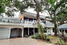Dijual Murah Rumah dengan Luas Tanah 924m2m² dan Luas Bangunan 600m2m² di Area , Jakarta Selatan Dijual Murah Rumah dengan Luas Tanah 924m2m² dan Luas Bangunan 600m2m² di Area , Jakarta Selatan