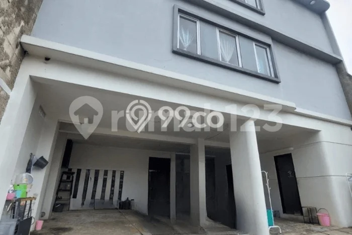 Investasi Kost Dijual di Kebayoran Baru, Jakarta Selatan, Spesifikasi 20 KT, 20 KM, 300m2 Investasi Kost Dijual di Kebayoran Baru, Jakarta Selatan, Spesifikasi 20 KT, 20 KM, 300m2