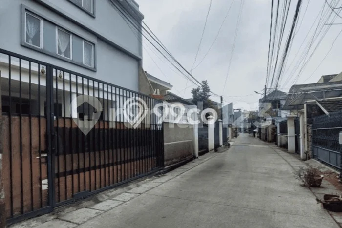 Investasi Kost Dijual di Kebayoran Baru, Jakarta Selatan, Spesifikasi 20 KT, 20 KM, 300m2 Investasi Kost Dijual di Kebayoran Baru, Jakarta Selatan, Spesifikasi 20 KT, 20 KM, 300m2
