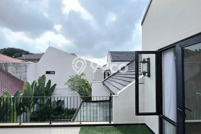 Rumah Modern Disewakan di Kebayoran Baru Jakarta Selatan Lokasi Sangat Strategis Rumah Modern Disewakan di Kebayoran Baru Jakarta Selatan Lokasi Sangat Strategis