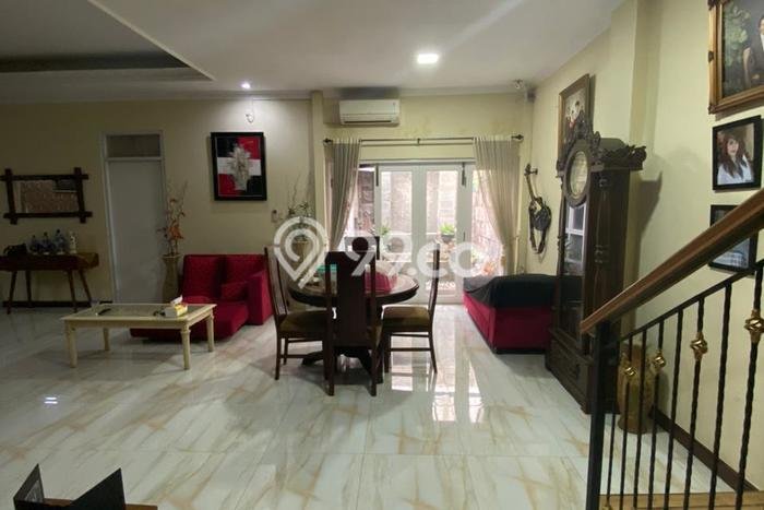 Jual Rumah Favorit Siap Huni LB 190m2 di BSD, Tangerang Selatan Jual Rumah Favorit Siap Huni LB 190m2 di BSD, Tangerang Selatan