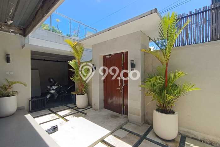 Ready to Use! Luxury House LT 200m2 Desain Modern di Kerobokan Ready to Use! Luxury House LT 200m2 Desain Modern di Kerobokan