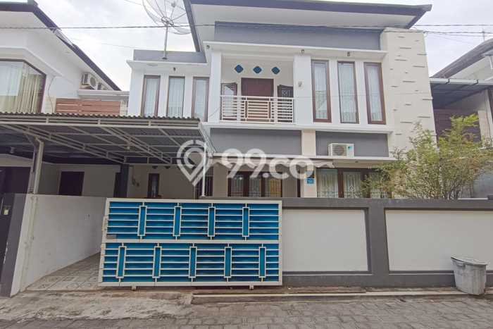 Disewakan! Rumah 3 Kamar Tidur &
4 Kamar Mandi di Sesetan, Denpasar Disewakan! Rumah 3 Kamar Tidur &
4 Kamar Mandi di Sesetan, Denpasar