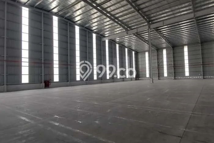 Gudang disewakan lokasi strategis Karawang Barat Karawang 2700m2 Gudang disewakan lokasi strategis Karawang Barat Karawang 2700m2