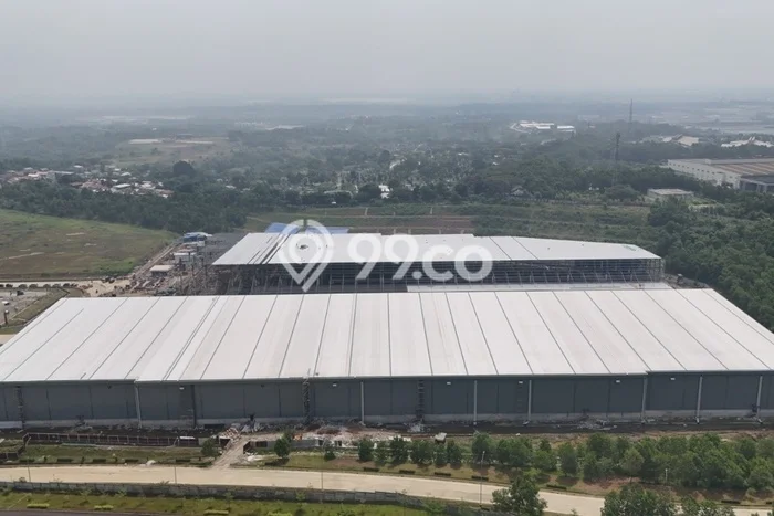 Unit Gudang Disewa Lokasi Karawang Barat, Karawang Spesifikasi Luas Bangunan 15000m2 Unit Gudang Disewa Lokasi Karawang Barat, Karawang Spesifikasi Luas Bangunan 15000m2