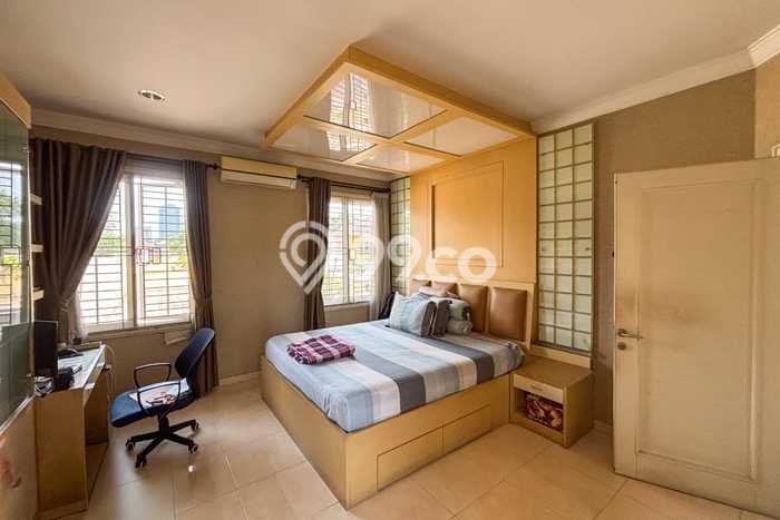 Rumah Luxury di Tangerang Lokasi Strategis Kondisi Baik Rumah Luxury di Tangerang Lokasi Strategis Kondisi Baik