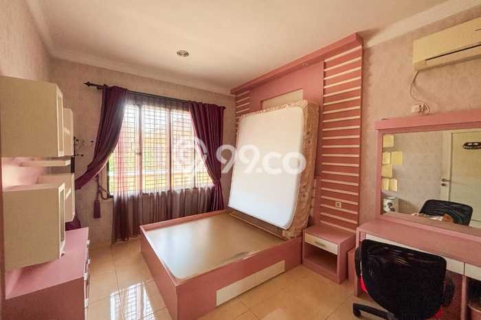 Rumah Luxury di Tangerang Lokasi Strategis Kondisi Baik Rumah Luxury di Tangerang Lokasi Strategis Kondisi Baik
