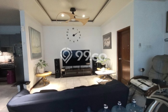 Hunian Mewah Dijual LT 250m2 di Ciputat Timur, Tangerang Selatan Hunian Mewah Dijual LT 250m2 di Ciputat Timur, Tangerang Selatan