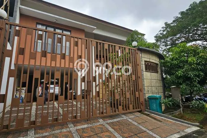Hunian Eksklusif Dijual LT 387m2 di Ciputat Timur, Tangerang Selatan Hunian Eksklusif Dijual LT 387m2 di Ciputat Timur, Tangerang Selatan
