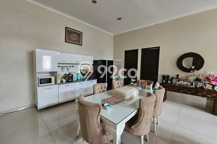 Hunian Eksklusif Dijual LT 387m2 di Ciputat Timur, Tangerang Selatan Hunian Eksklusif Dijual LT 387m2 di Ciputat Timur, Tangerang Selatan