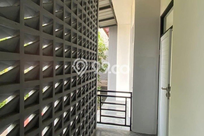 Dijual Hunian Rumah Terawat 4 KT di Krukut, Depok Dijual Hunian Rumah Terawat 4 KT di Krukut, Depok