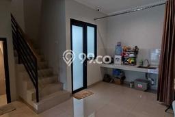 Dijual Hunian Rumah Terawat 4 KT di Summarecon Crown Gading, Bekasi Dijual Hunian Rumah Terawat 4 KT di Summarecon Crown Gading, Bekasi