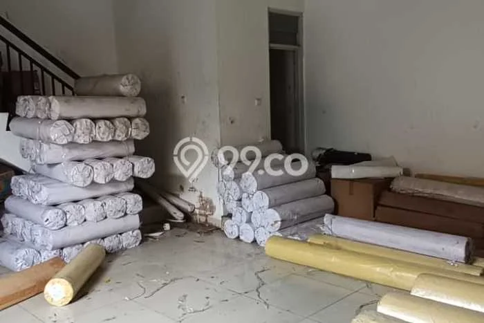 Unit Gudang Disewa Lokasi Cakung, Jakarta Timur Spesifikasi Luas Bangunan 500m2 Unit Gudang Disewa Lokasi Cakung, Jakarta Timur Spesifikasi Luas Bangunan 500m2