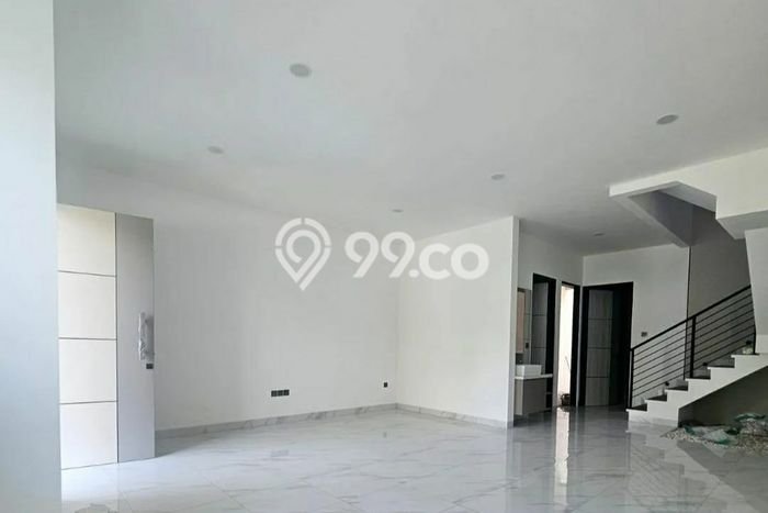 Hunian Eksklusif Siap Huni LT 120m2 di Kelapa Gading, Jakarta Utara Hunian Eksklusif Siap Huni LT 120m2 di Kelapa Gading, Jakarta Utara