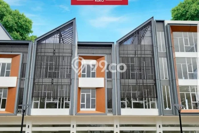Ruko Bagus Dijual LB 213m2 Lokasi Strategis Jakarta Timur Area Cocok untuk Berbisnis Ruko Bagus Dijual LB 213m2 Lokasi Strategis Jakarta Timur Area Cocok untuk Berbisnis